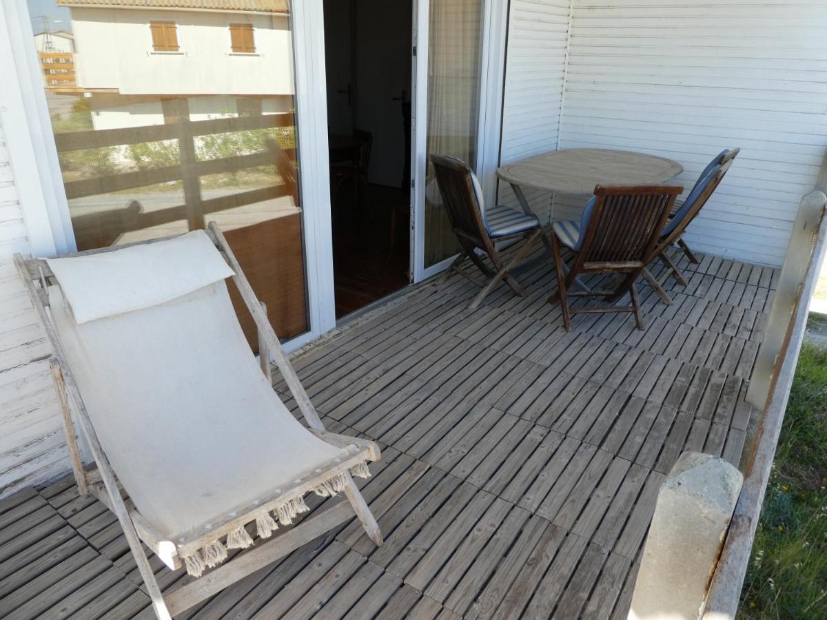 Un Chalet En Bois A La Plage Gruissan Exterior foto